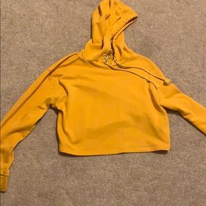 Cropped hoodie